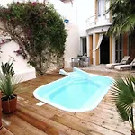Casa Clara *